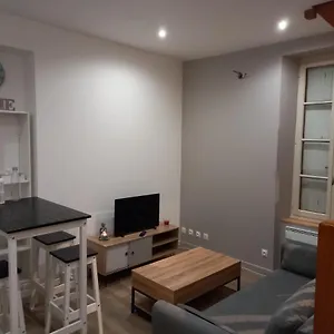 Insolite Duplex Appartement Corps-Nuds
